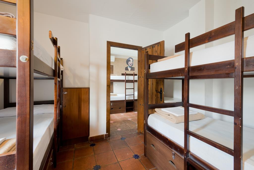 Oasis Backpackers' Granada