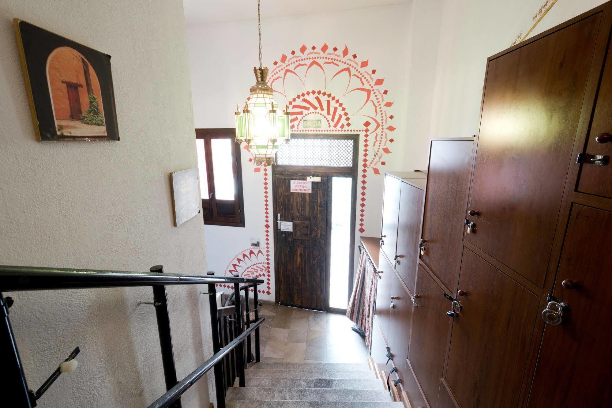 Oasis Backpackers' Hostal